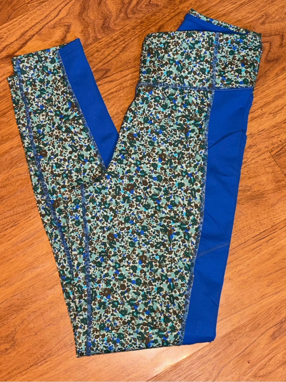 Lands’ End Blue Floral Active Leggings